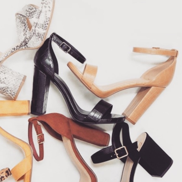 1 Left! Delicious CROC Ankle Strap Heel Sandal 10 - Picture 2 of 8